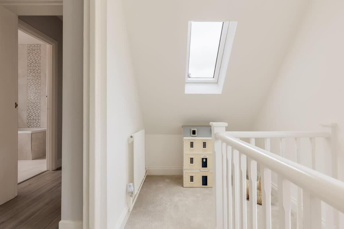 Middle Chine Villa Bournemouth Bagian luar foto