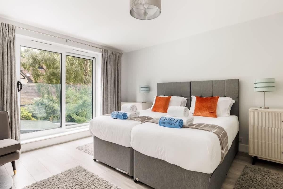 Middle Chine Villa Bournemouth Bagian luar foto