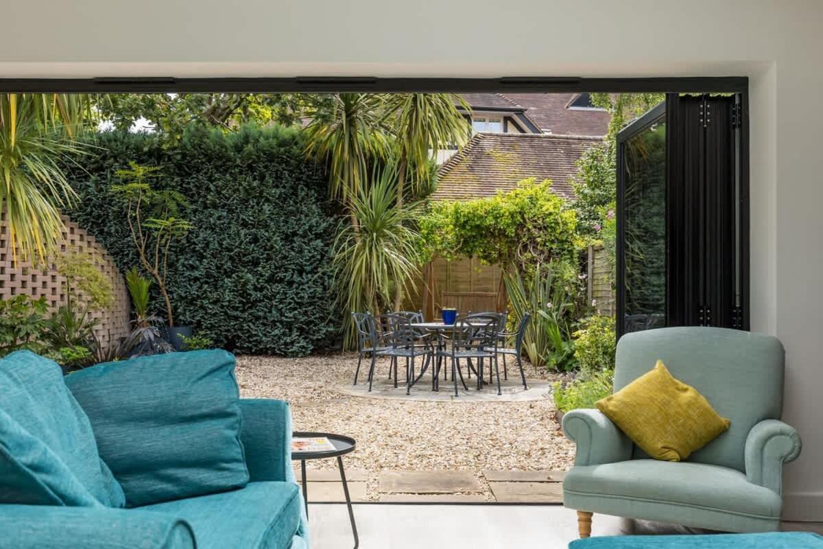 Middle Chine Villa Bournemouth Bagian luar foto