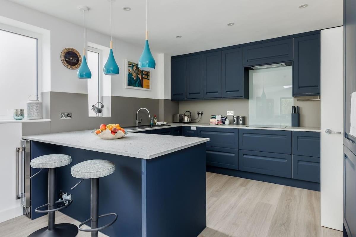 Middle Chine Villa Bournemouth Bagian luar foto